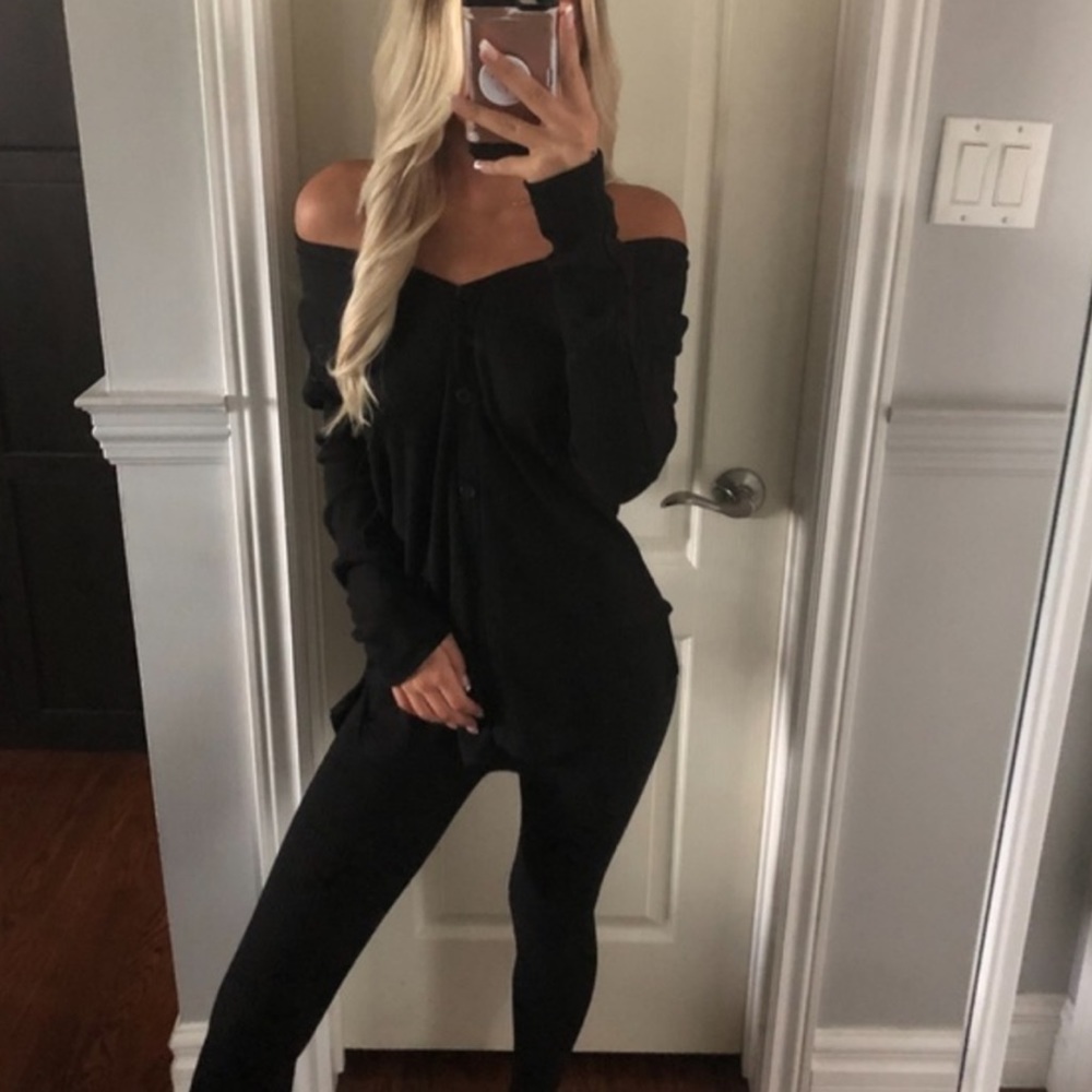 Cardigan‎